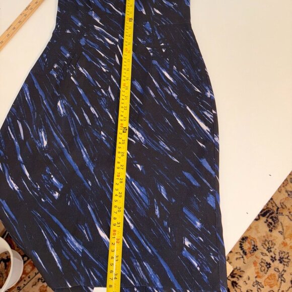 Milly Black Navy Brushstroke V Sheath Cocktail Business Formal Dress Size 4 - Picture 9 of 9